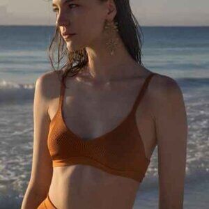 Auteur Studio Ashley Knitted Top in Fanta